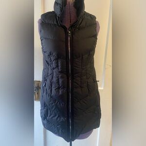Athleta Black Women’s Puffer Vest -Goose Down filled with drawstring interior